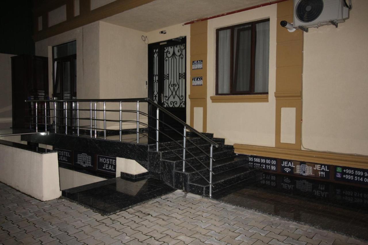 Hostel Jeal Batoumi Extérieur photo